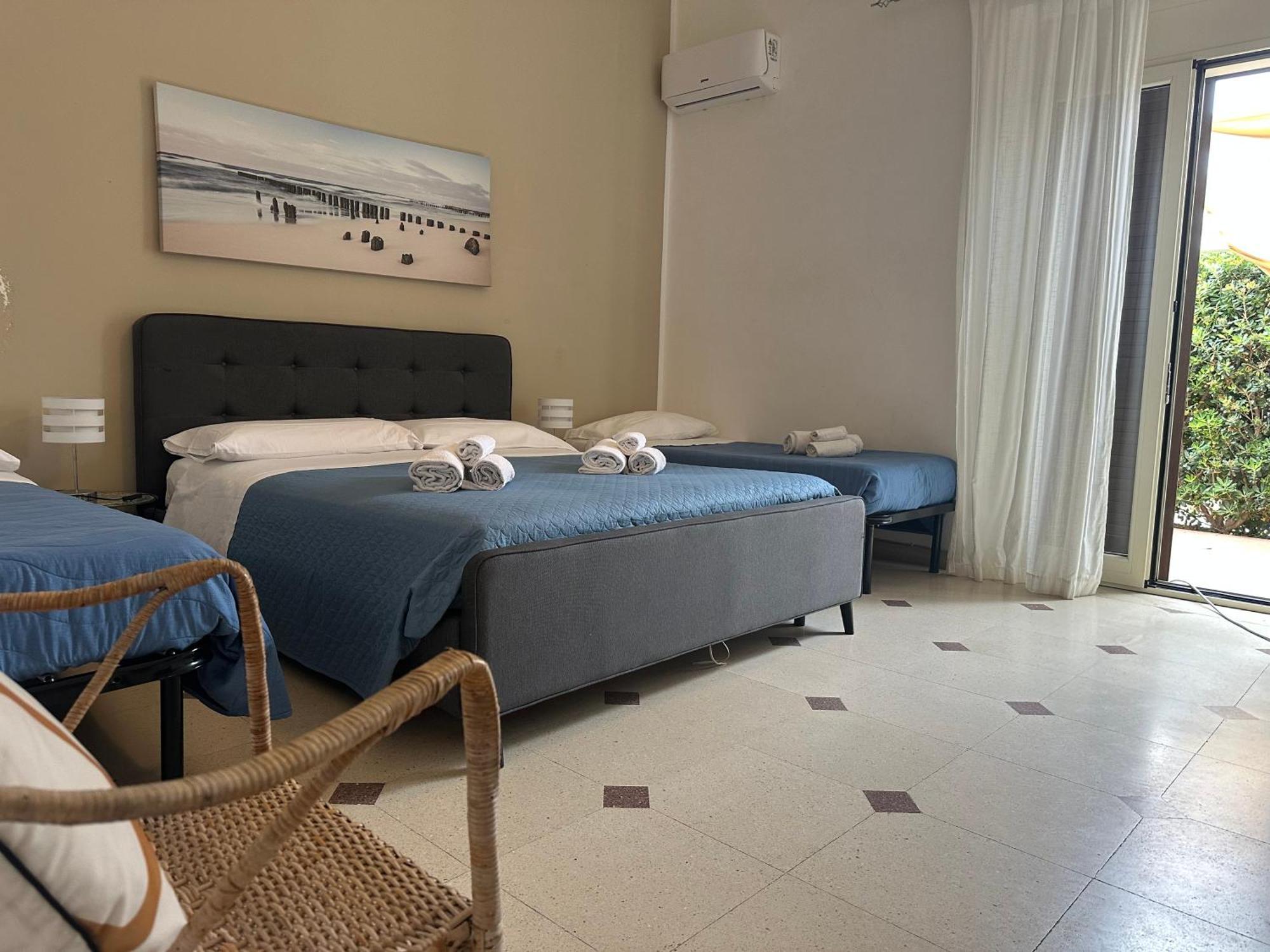 La Riva Hotel Lido di Noto Luaran gambar